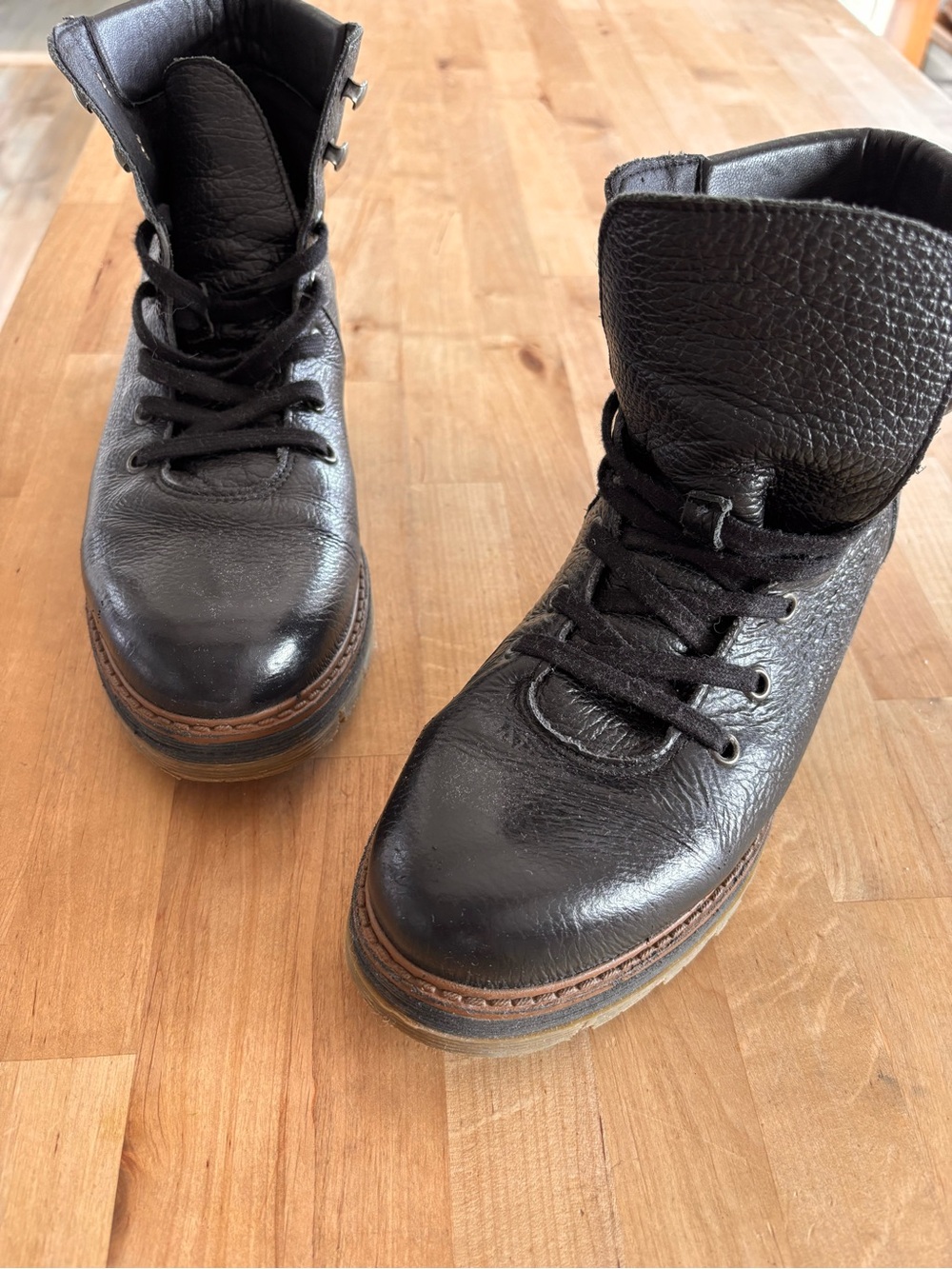 Avellini Black Leather Combat Boots | Made in Spain | Size 39